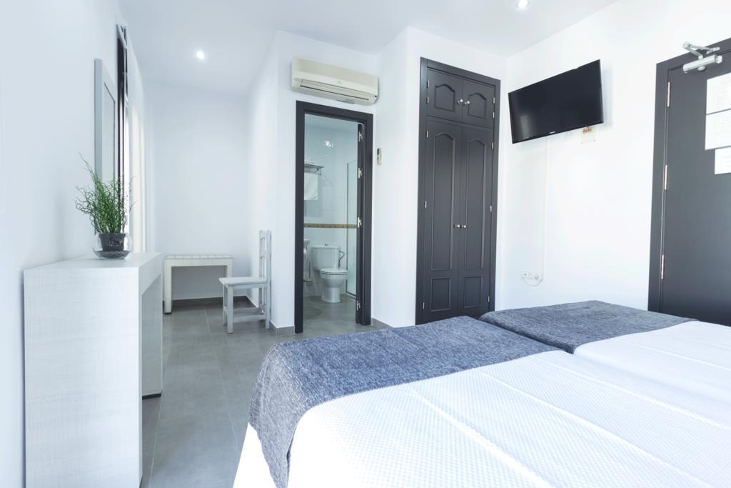Hostal El Yunque Conil De La Frontera Kamer foto