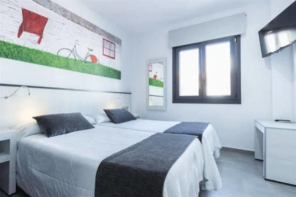 Hostal El Yunque Conil De La Frontera Buitenkant foto